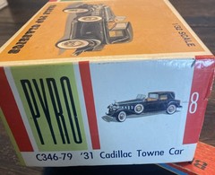 Vintage PYRO 1/32 Antique Model Car Kit 1931 Cadillac Towne Car C346-79