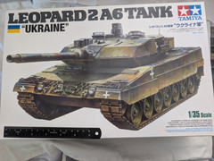 Tamiya 1/35 Leopard 2A6 tank “Ukraine” 25207