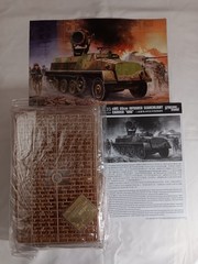 Great Wall Hobby sWS 60cm Infrared Searchlight Carrier “UHU” 1/35 Semi-Track