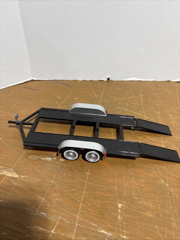 Testors ” Metal ” Car Duel wheel Trailer Model 1:24 -1-2/5 Scale