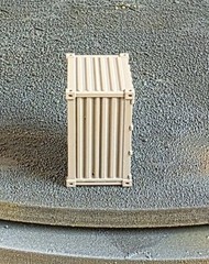 One 1/87 HO scale 8′ x 5′ cargo container, desert tan