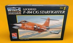 AMT ERTL MODEL KIT 1/72 SCALE LOCKHEED F-104 C/G STARFIGHTER AIRPLANE 8759