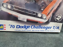 🚦😎Revell Street Burner 1970 Dodge Challenger T/A 1:24 Model Kit 85-2596 Sealed