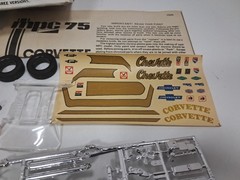 MPC Model 1975 Corvette Coupe Model Kit #1-7505 Vintage 1/25 Ready To Build