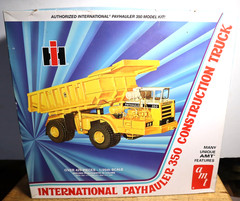 AMT International Payhauler 350 Construction Dump Truck MIB Model Kit 1/25 New