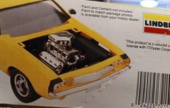 1/25 Dodge 72 Challenger Lindberg Model Car Kit Sealed Inside Mopar Hemi Muscle