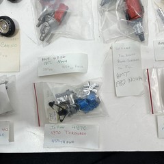Junkyard Model Car Lot Motors Engines Accessories Various Parts 1/24