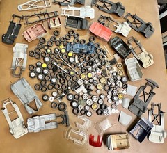 VINTAGE JUNKYARD LOT MODEL CAR TIRES WHEELS RAT ROD CAR PARTS PROJECT REPAIR