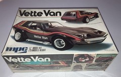 Sealed MPC Vette Van Model Kit 1977 Custom Corvette 1/25 Scale