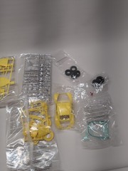 AMT 1284M 1/25 Volkswagen Beetle Superbug 1971 Unity (Coke) Open Sealed Parts