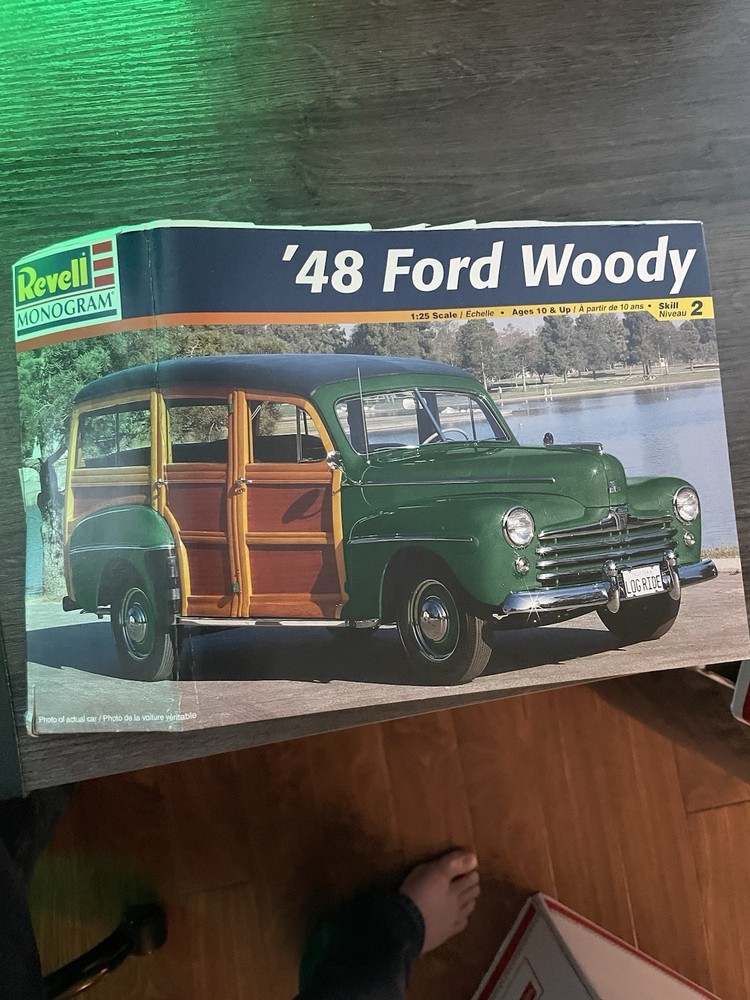 Revell Monogram 48 Ford Woody 1/25 Scale Model Car Kit New in Open Box