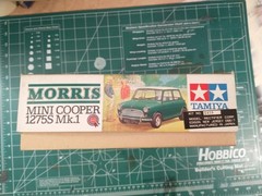 Vintage Tamiya #2439 1:24th Morris Mini Cooper 1275S Mk.1