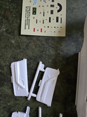 Revell 1/24 Camaro model Body & Suspension Parts W98