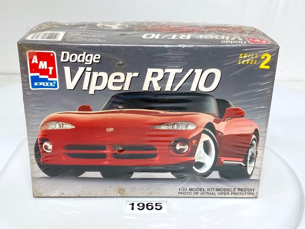 AMT Model #6808 Dodge Viper RT/10 1:25th FACTORY SEALED
