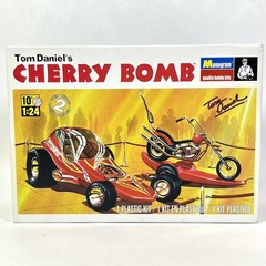 Monogram Tom Daniel’s CHERRY BOMB Scale 1:24 Model Kit OPEN BOX Sealed Parts