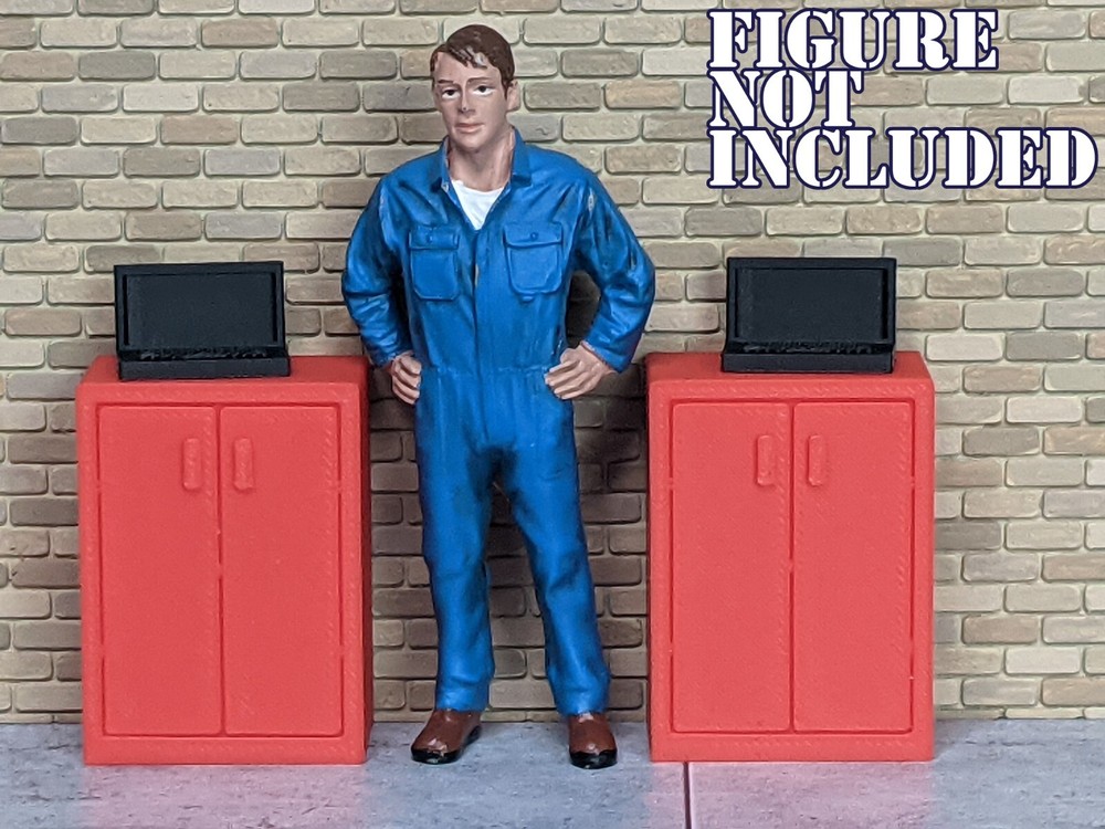 1/24 1/25 Scale Computer Stand with Laptop – For car garage diorama (set of 2)