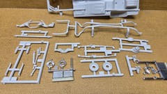 1967 Mustang Fastback CHASSIS & DUAL EXHAUST 1:25 scale AMT NEW Model PARTS