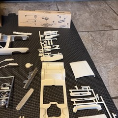 Vintage AMT 1968 Ford Thunderbird Car Model Kit W/Box