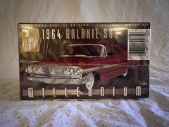 AMT 1964 Ford Galaxie 500 1:25 Model Kit Millennium 2000 Sealed