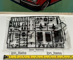 Nichimo 1/20 Toyota Corolla Sprinter SL Vintage Motorized Kit Unassembled