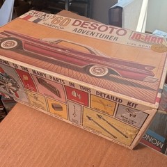 Jo-Han USA Oldies 1960 DeSoto Adventurer Hardtop 1:25 Kit Skill Level 2