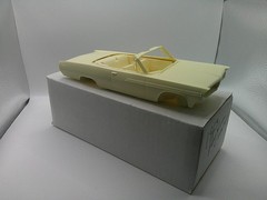 Modelhaus BRAND NEW Discontinued Resin 1963 Pontiac Bonneville Convertible