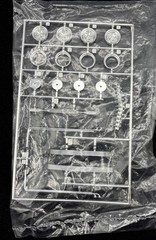 Revell, 49 Mercury, Custom Coupe, 1/25 Scale, 85-2860, Open Box, Extra Parts.