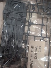 AMT ERTL Lexus LS400 Sedan 1:24 Scale Model Kit 6002 New Open Box Sealed Parts