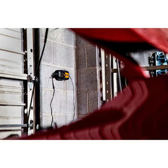 3A 6-Volt/12-Volt Battery Charger and Maintainer