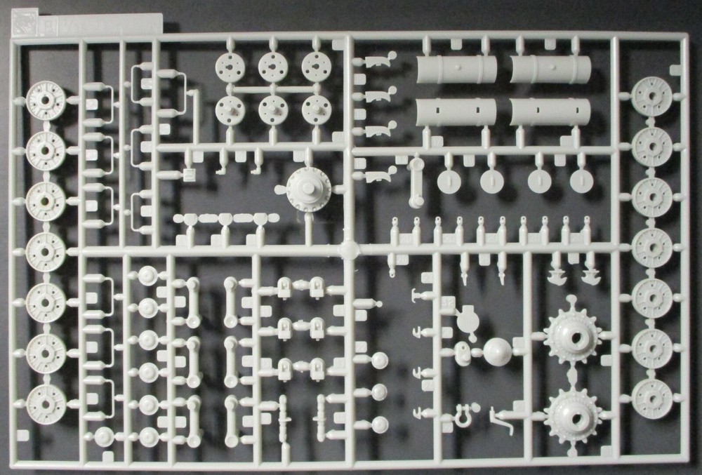Dragon 1/35 Scale JSU-122 Tank – Parts Tree B from Kit No. 6013