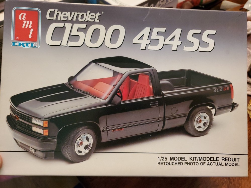 AMT Chevrolet C1500 454 SS 1/25 Model Kit, New Open Box Bags Sealed
