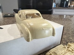 R & R RESIN 1950 PLYMOUTH 3 WINDOW RESIN KIT! CIRCA 90’s-2000’s! VMCP!