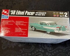 Sealed AMT Ertl 1958 Edsel Pacer 1:25 Classic Car Model Kit