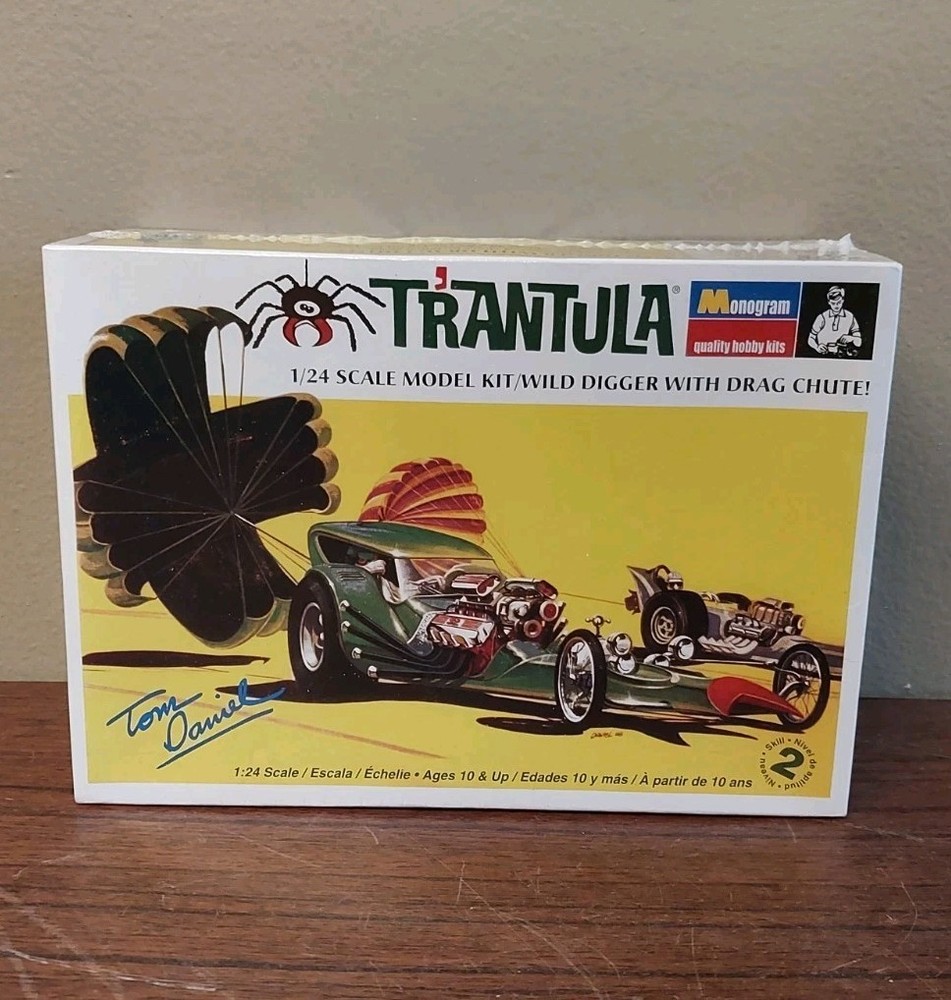 Monogram Trantula Wild Fuel Drag Coupe Digger 1/24 Scale Kit 2010 85-4298 SEALED