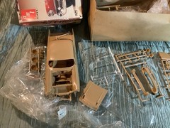 VINTAGE MODEL KIT -AMT#6563 “57 CHEVY BELAIR HARDTOP OPEN Box