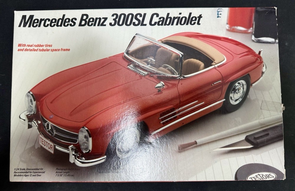 Italeri Testors Mercedes Benz 300SL Cabriolet 1:24 Plastic Model N.O.B. 229