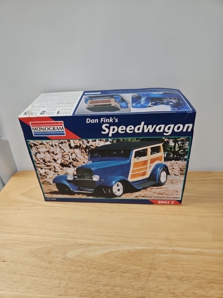 Monogram Dan Fink’s Speedwagon Ford Woody 1:25 85-7606 Sealed Parts Complete
