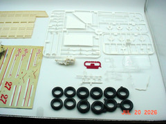 Revell Chevy Van W/Race Car Trailer 1/24 Model Kit UPRM
