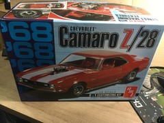 AMT ’68 CAMARO Z/28 UNASSEMBLED MODEL KIT 1:25 W/ PRE-PAINTED BODY