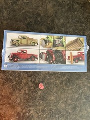 REVELL 85-4516 37 FORD PICK-UP 2-N-1 WITH SURFBOARD / 1/25 SCALE