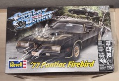 Revell Smokey & The Bandit 1977 Pontiac Firebird 1:25 Model Kit Sealed New Box