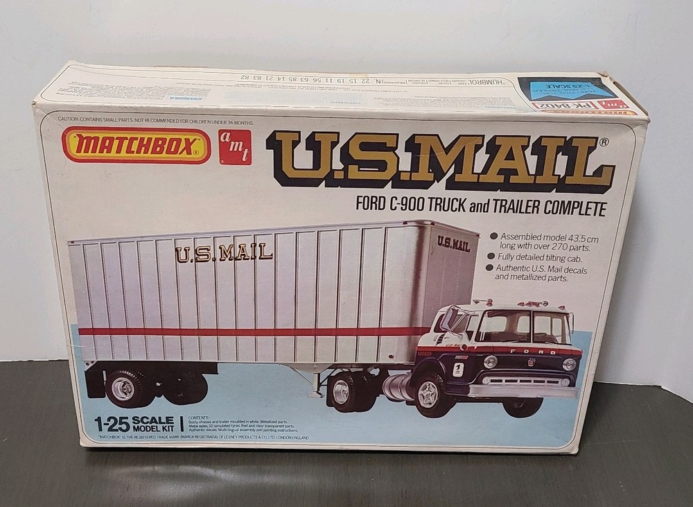 AMT 1:25 Scale Ford C-900 Tilt Cab US Mail Semi Truck Sealed Boxed Model Kit