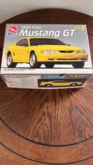1995 Ford Mustang GT 1:25 AMT Model Kit – Partially Built