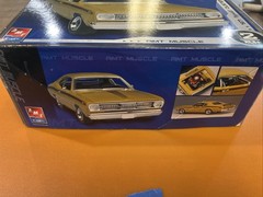 AMT ERTL 1971 Plymouth Duster 1/25 Scale Kit 38456 Open Box *EXTRA BODY*