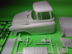 55 1955 Chevy Cameo Pickup Truck 1/25 AMT Cab Hood Grill Bumper Interior Tub