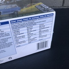 Revell Plastic Model Kit Ford Bronco 85-4320 1:25 Scale Bent Box See Photos