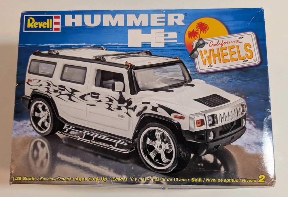 Revell HUMMER H2 California Wheels – #85-2867 – 1/25 scale – Open/Complete