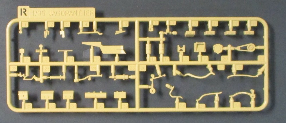 Rye Field Models 1/35th Scale Jagdpanther G2 – Parts Tree R from Kit No. 5022