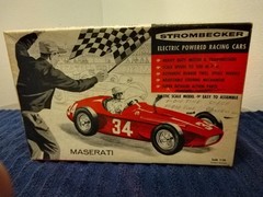 CC3 STROMBECKER MASERATI ELECTRIC RACING CAR MODEL KIT BOXED 1950s