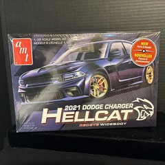 AMT 1325M 2021 DODGE CHARGER HELLCAT REDEYE MODEL KIT-NIB-1/25 SCALE